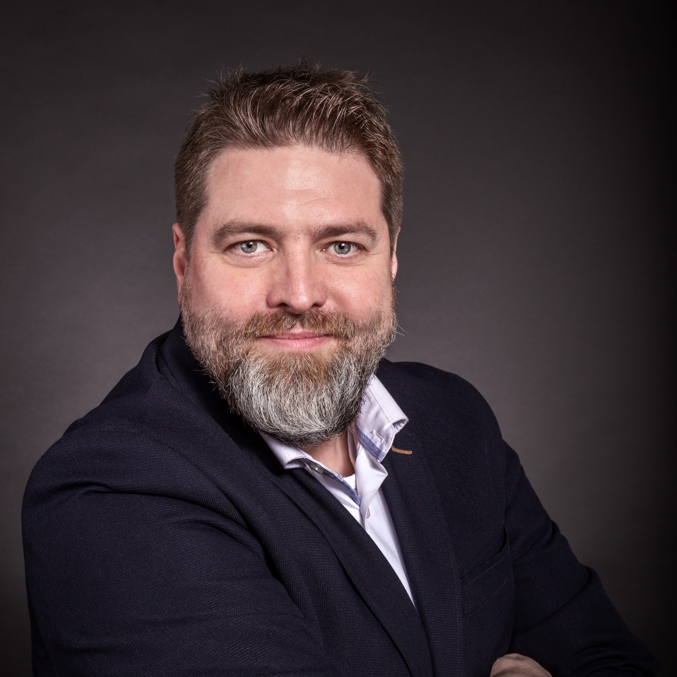 Portrait Erik Würriehausen Versicherungsmakler